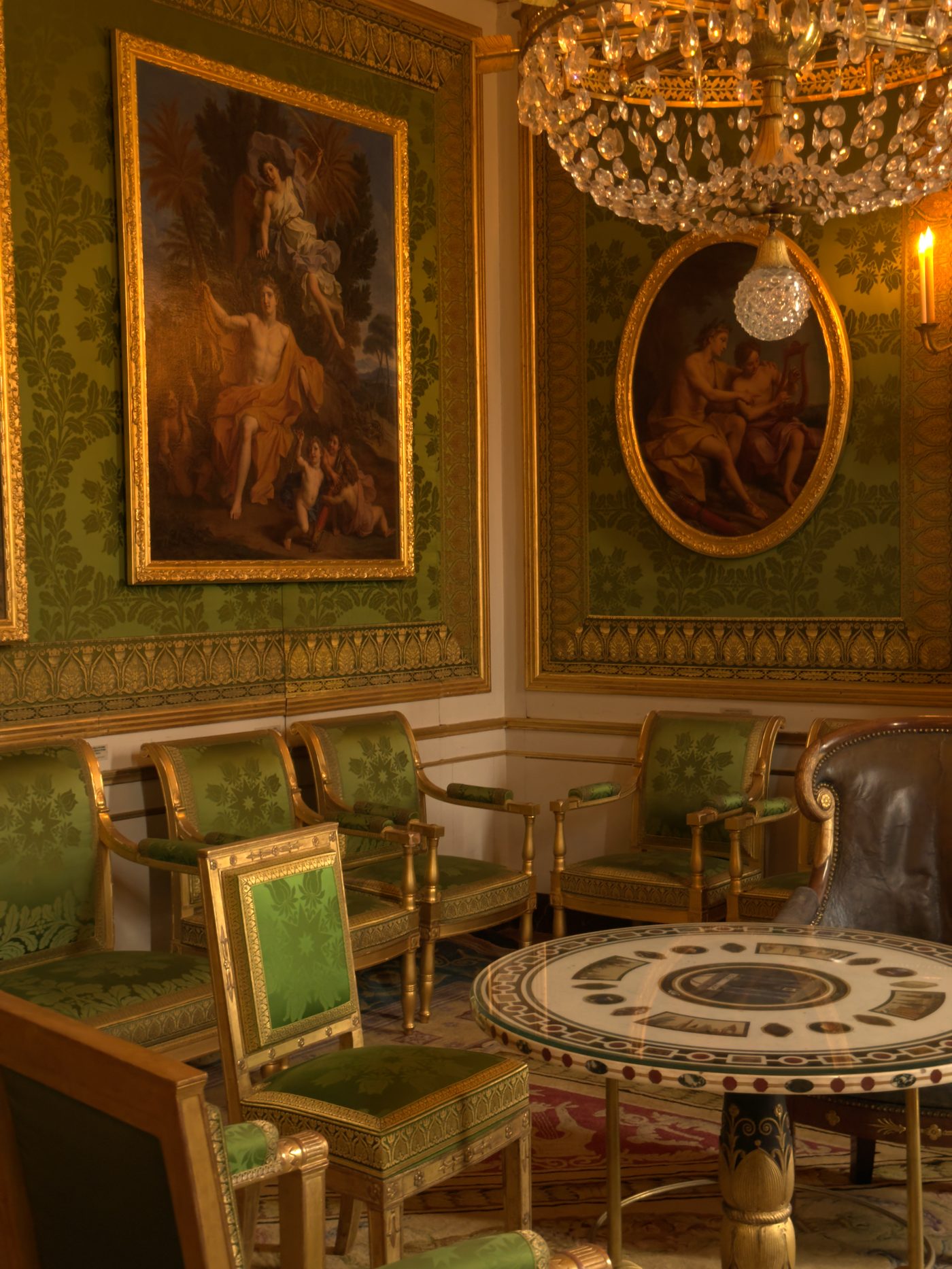 Empire style panelling